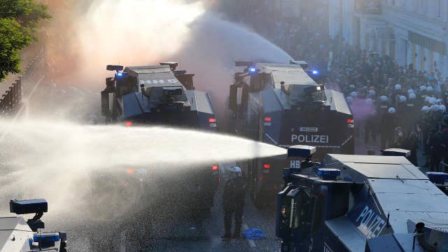 Protesters clash with police at G20 summit in Germany