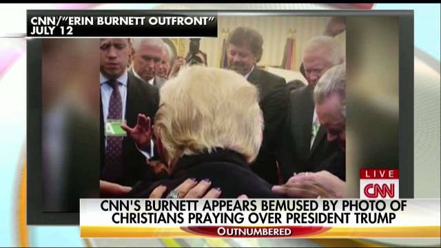 Media Ridicules Picture Of Evangelicals Praying With Trump Latest News