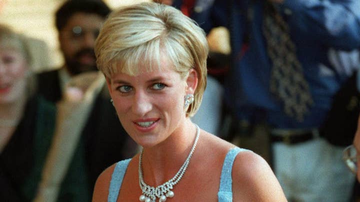 Princess Diana biographer speculates on why she chose him