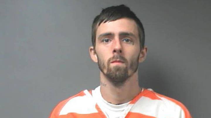 Authorities hunt for escaped inmate in Alabama