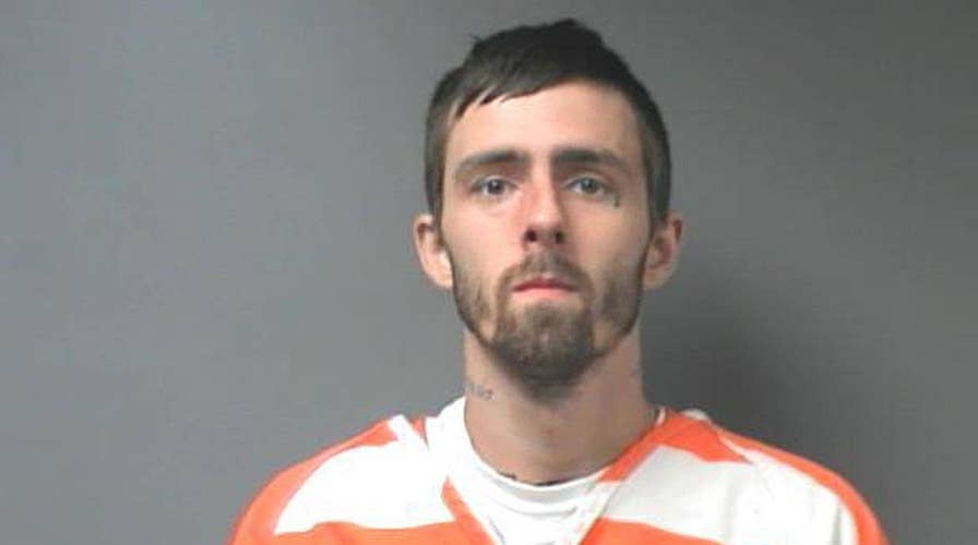 Authorities hunt for escaped inmate in Alabama