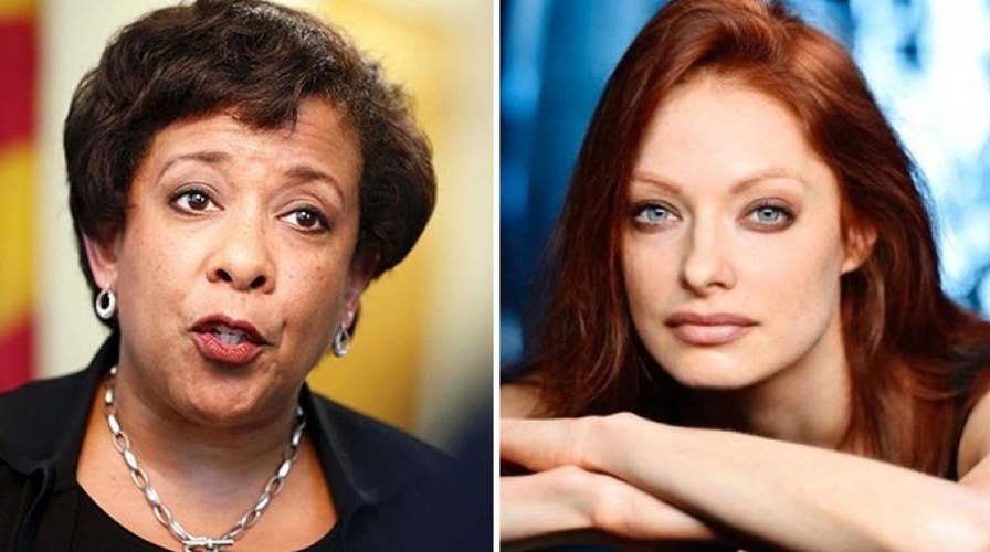 DOJ releases hundreds of emails on Clinton, Lynch meeting