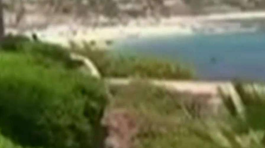 3 dead after gunmen open fire on popular Mexican beach