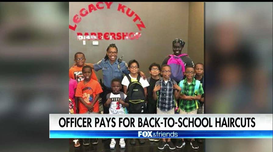 Officer Pays For School Supplies for Kids