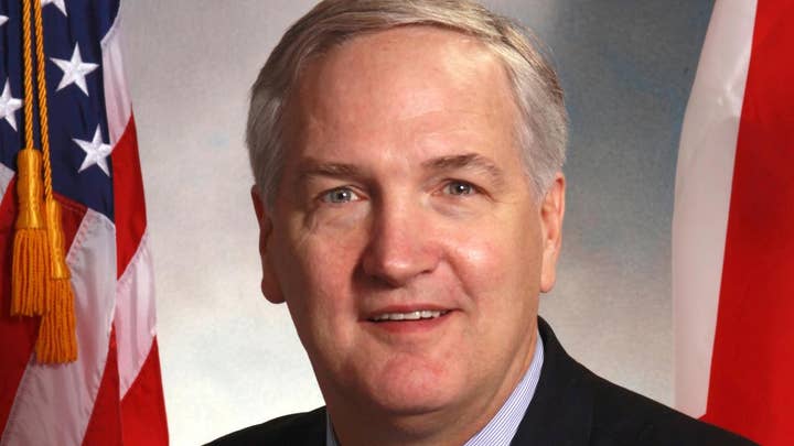 Alabama Senate race: Trump backs Luther Strange