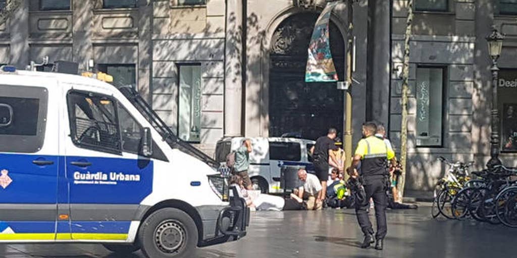 Van Strikes Pedestrians In Barcelona Fox News Video