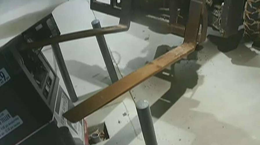 Thieves in Arkansas steal ATM using a forklift