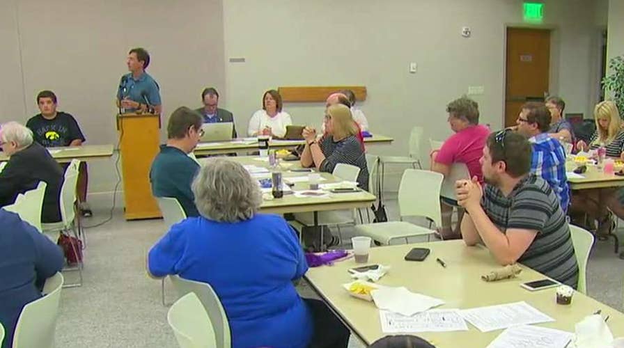 Democrats target working-class Iowa district