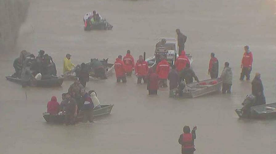 Harvey continues to pummel Texas