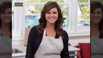 Tiffani Thiessen talks love for cooking, being seen as a sex symbol