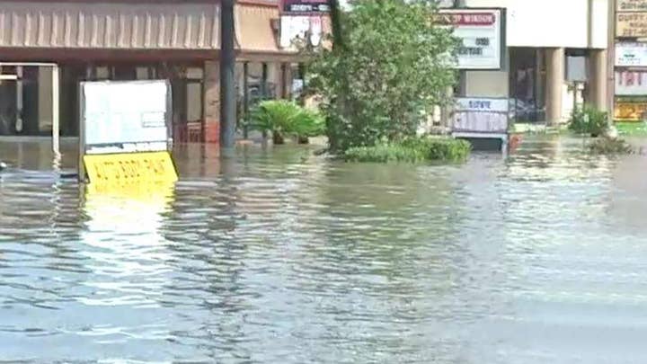 Officials warn Texas floodwaters could persist until October