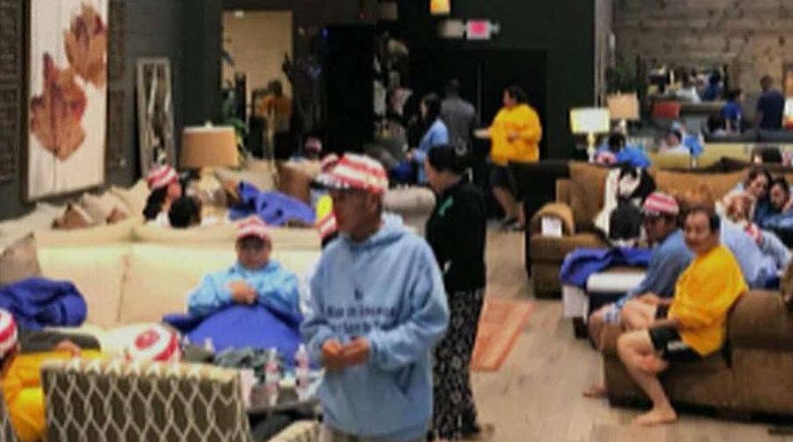 Houston mattress store opens doors to hurricane evacuees
