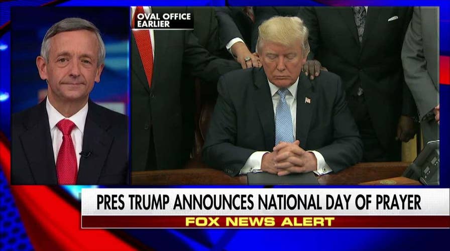 Jeffress Recalls Prayer with Trump