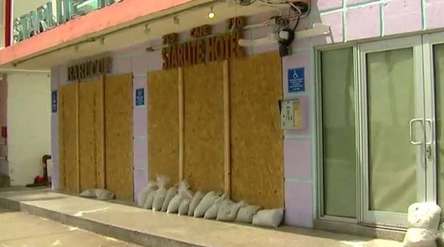 Miami Beach deserted ahead of Irma's landfall