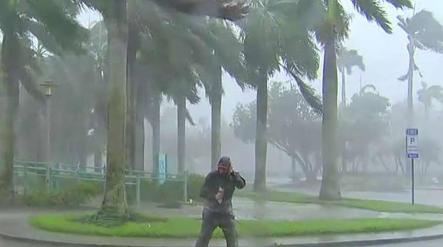 Powerful Hurricane Irma winds hitting Naples, Florida