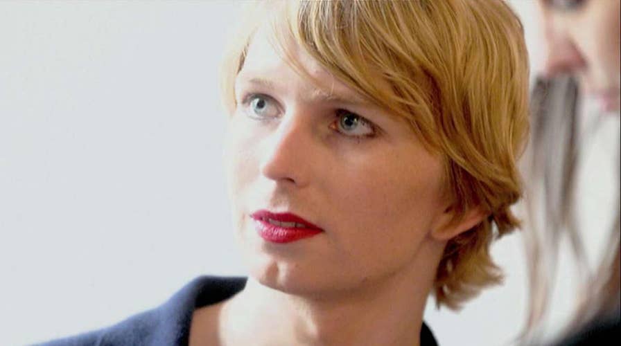 Harvard rescinds Chelsea Manning's fellowship