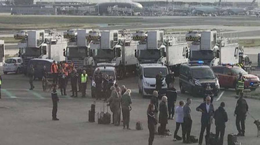 Threat prompts plane evacuation in Paris