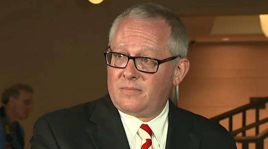 Ex-Trump campaign aide: Establishment is punishing Trump