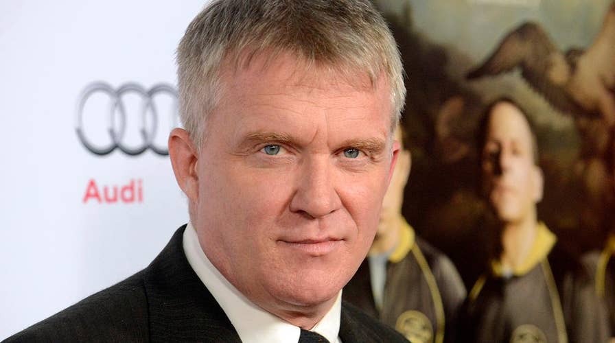 Anthony Michael Hall pleads no contest to assault charge