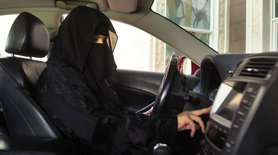 Saudi Arabia agrees to let women drive