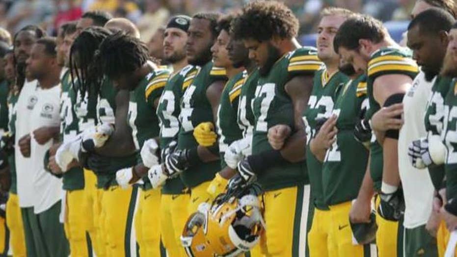 Aaron Rodgers Green Bay Packers Ask Fans To Lock Arms During National Anthem Fox News