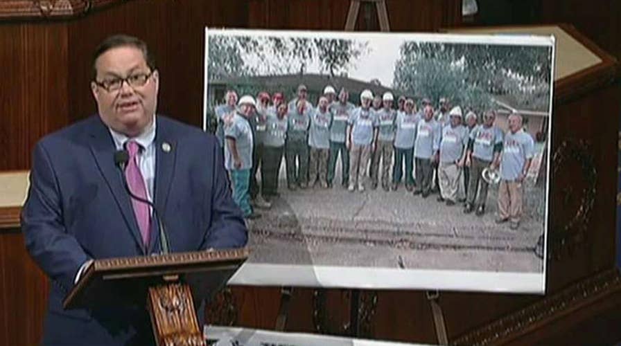 Rep. Farenthold honors Janice Dean's hurricane help