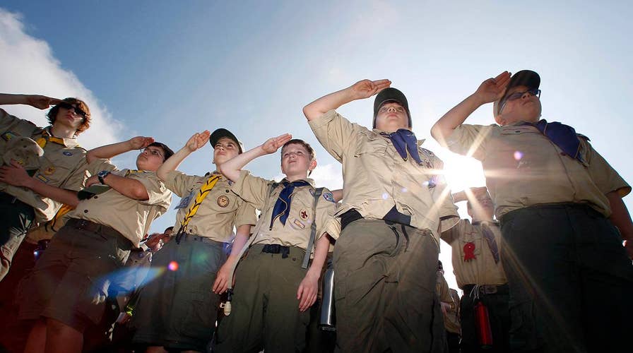 Boy Scouts to invite girls to join