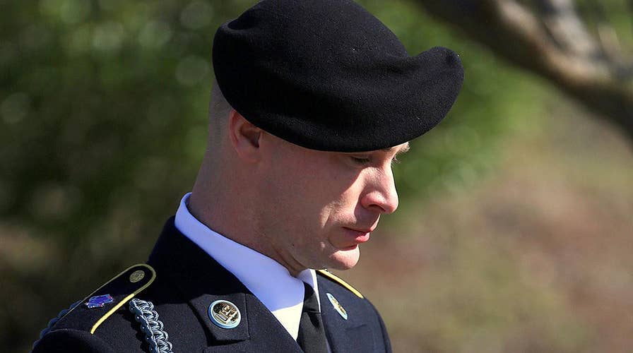 Bowe Bergdahl to enter plea in desertion case