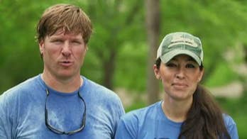 Chip Gaines shaves his head for charity