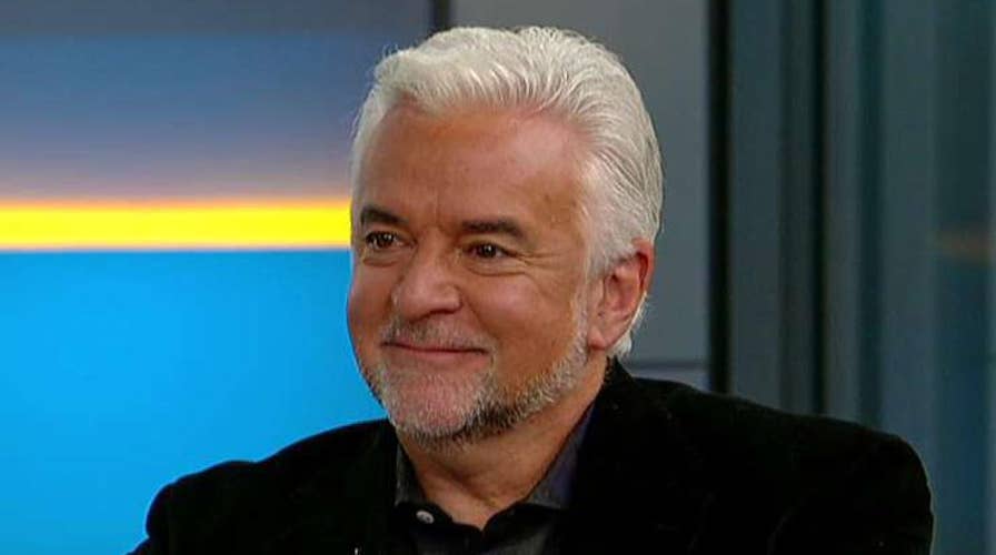 John O'Hurley talks being a Trump supporter in Hollywood