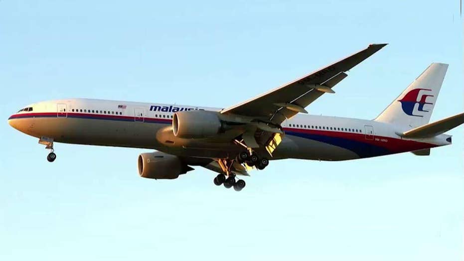 Malaysia Airlines Flight 370 Disintegrated Into Confetti