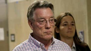 William La Jeunesse reports on the arguments from the first day of the murder trial.