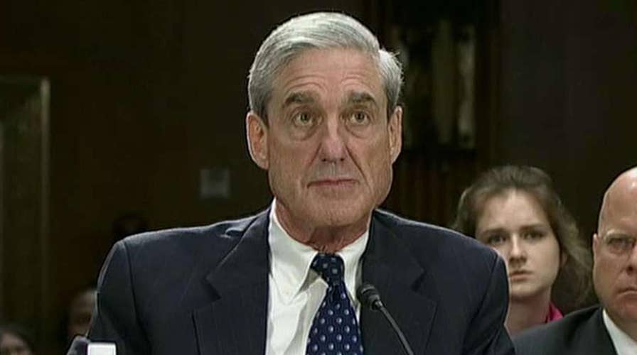 Reports: First charges approved in Mueller's Russia probe