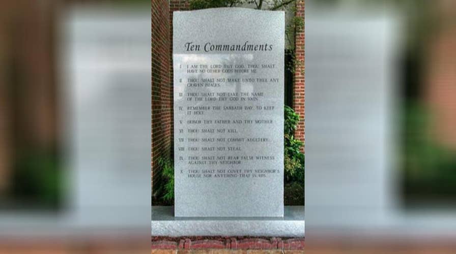 Texas mall opens with large Ten Commandments statue inside