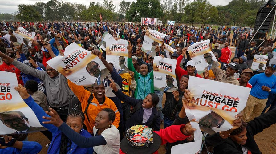 Thousands rally in Zimbabwe against President Mugabe