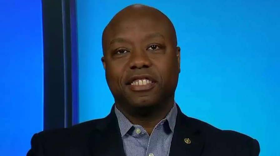 Sen. Tim Scott: Roy Moore should find something else to do