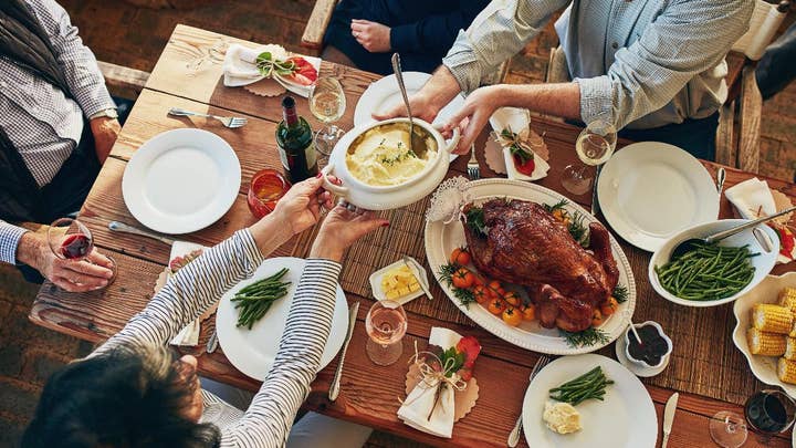 Thanksgiving dinner: 5 tips for saving calories