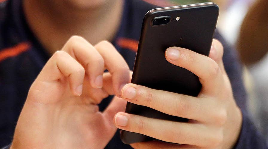 Can the gov't get data from a cell phone without a warrant?