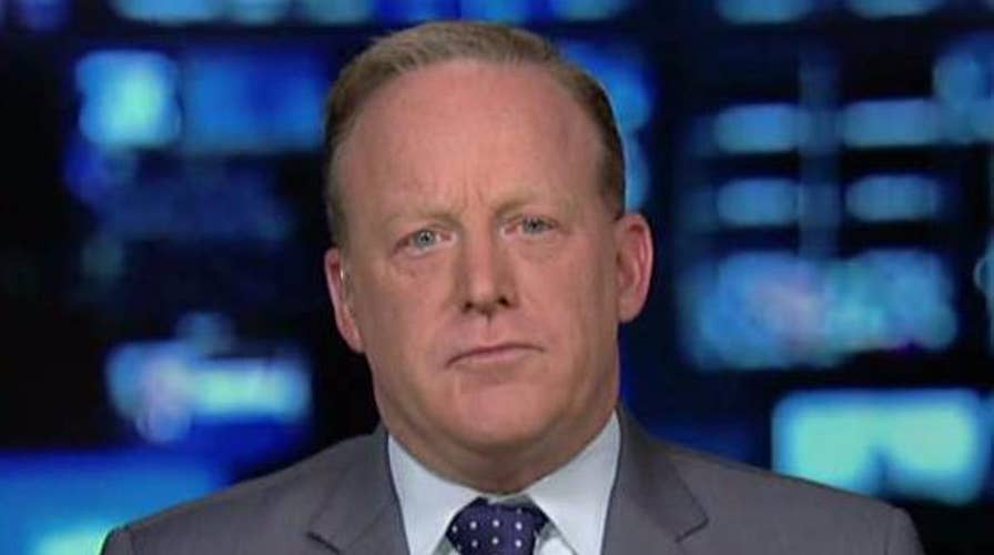 Spicer reacts to CNN boycott of White House Christmas party