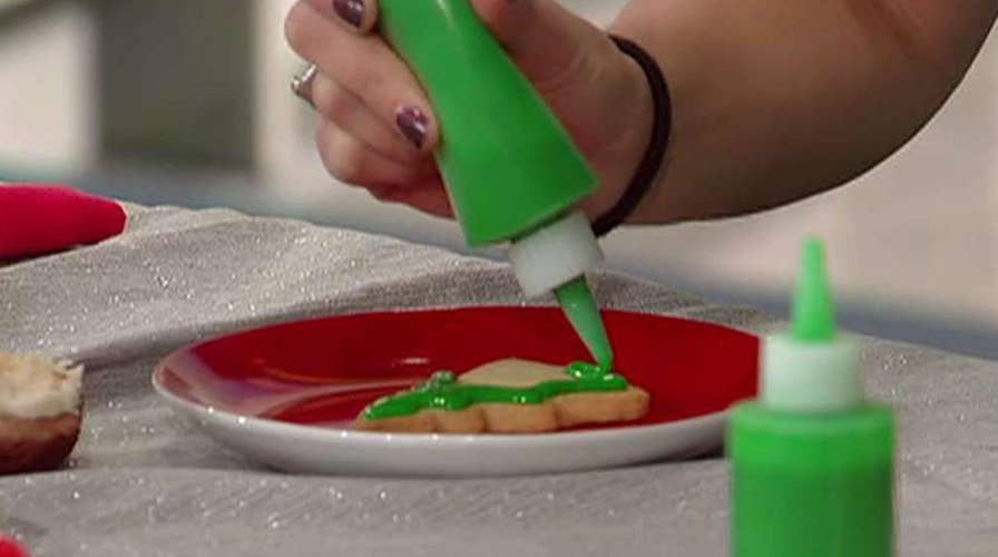 'Fox & Friends' hosts face the 'Christmas Cookie Challenge'