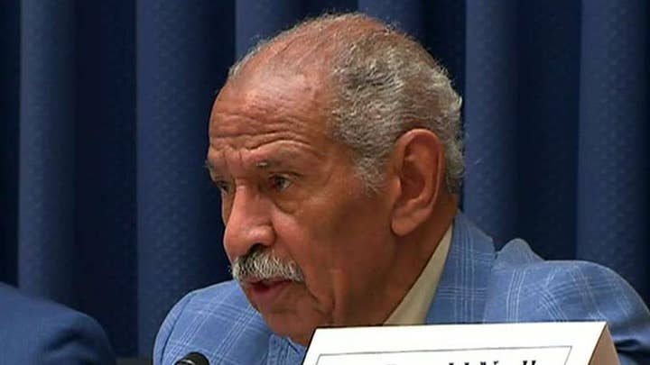 Conyers announces retirement, endorses son to replace him