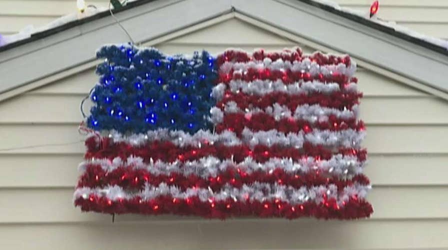 Military family surprised with home Christmas decorations