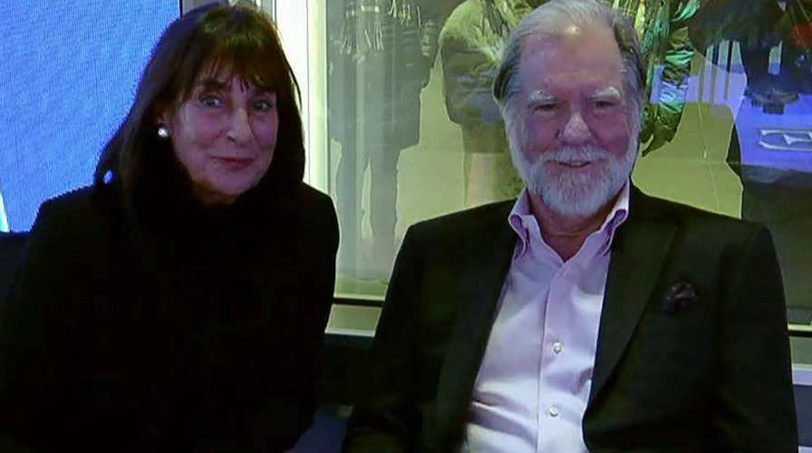 Special edition of Jesse Watters' Mom Texts