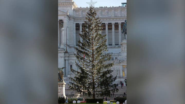 Romans mock city's Christmas tree as 'world's saddest'