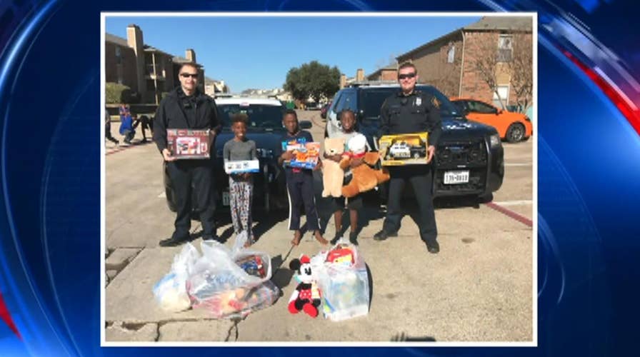 Texas police replace stolen gifts for family 