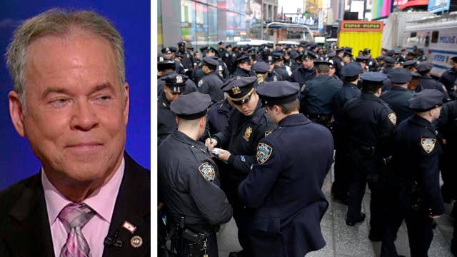 Former NYPD Lieutenant Commander Talks Times Square Security | On Air ...