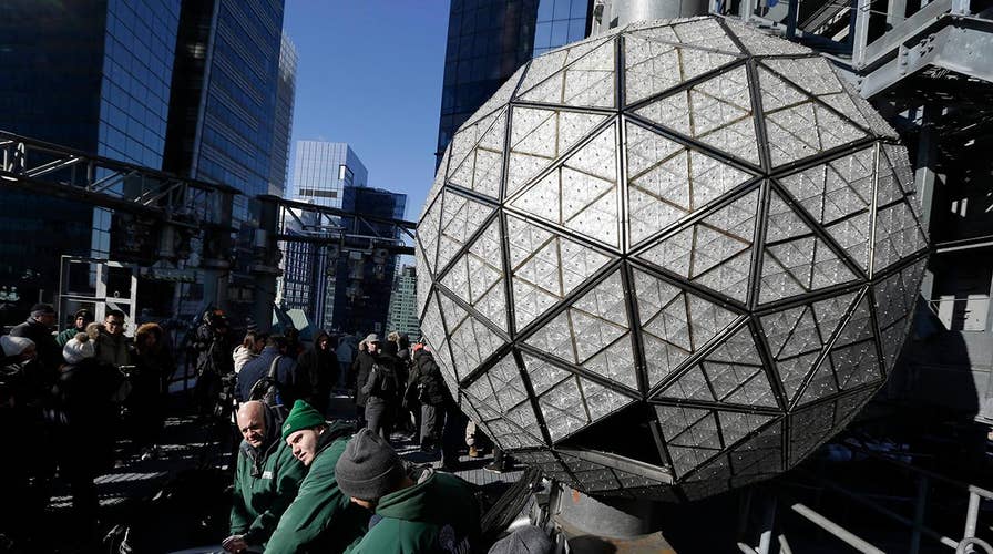 At least a million revelers expected at Times Square on NYE