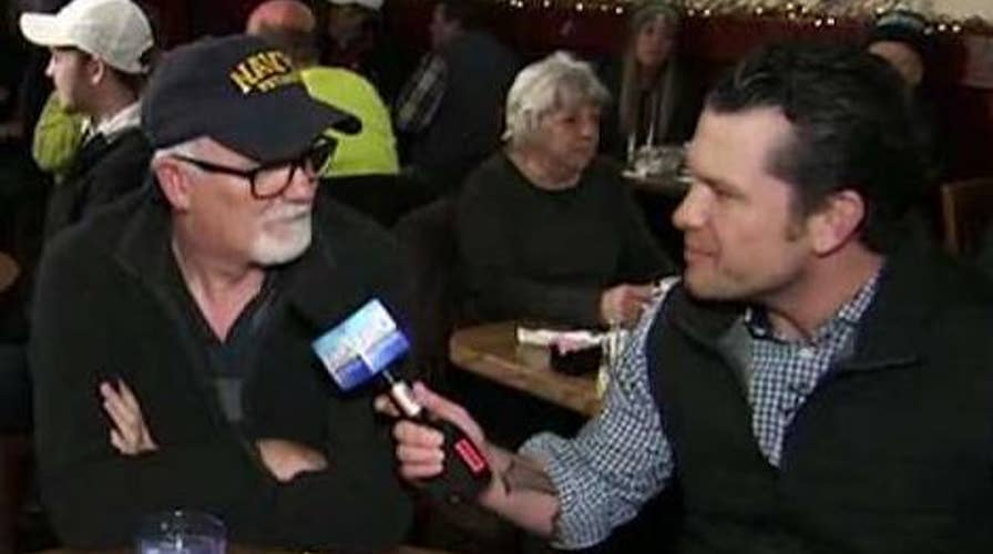 Breakfast with 'Friends': Vets, bankers talk Trump's agenda