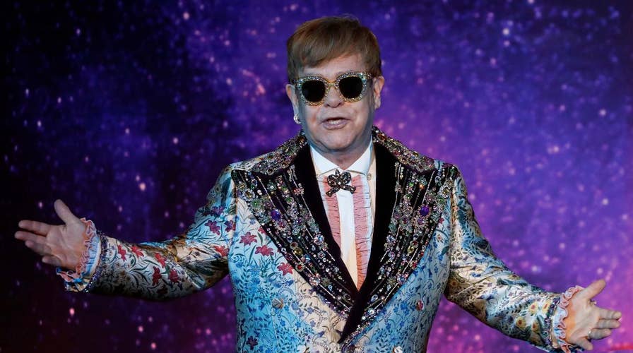 Elton John announces farewell tour
