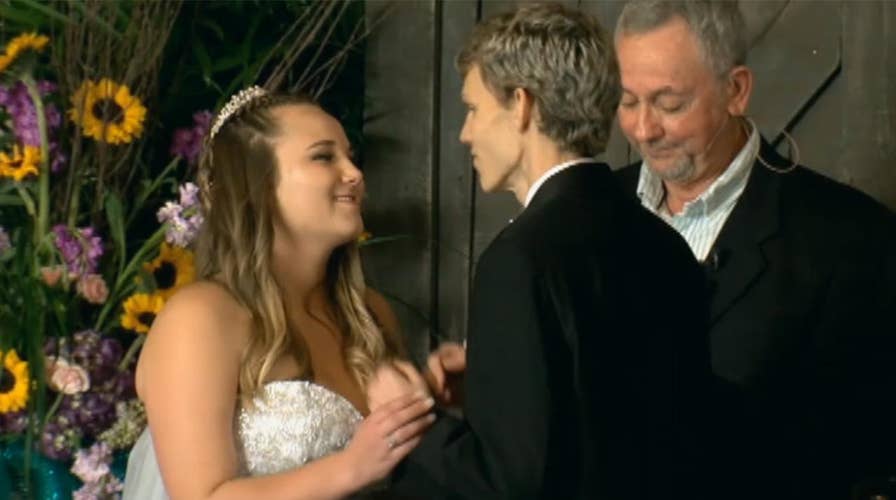 Teen with terminal cancer weds high school sweetheart